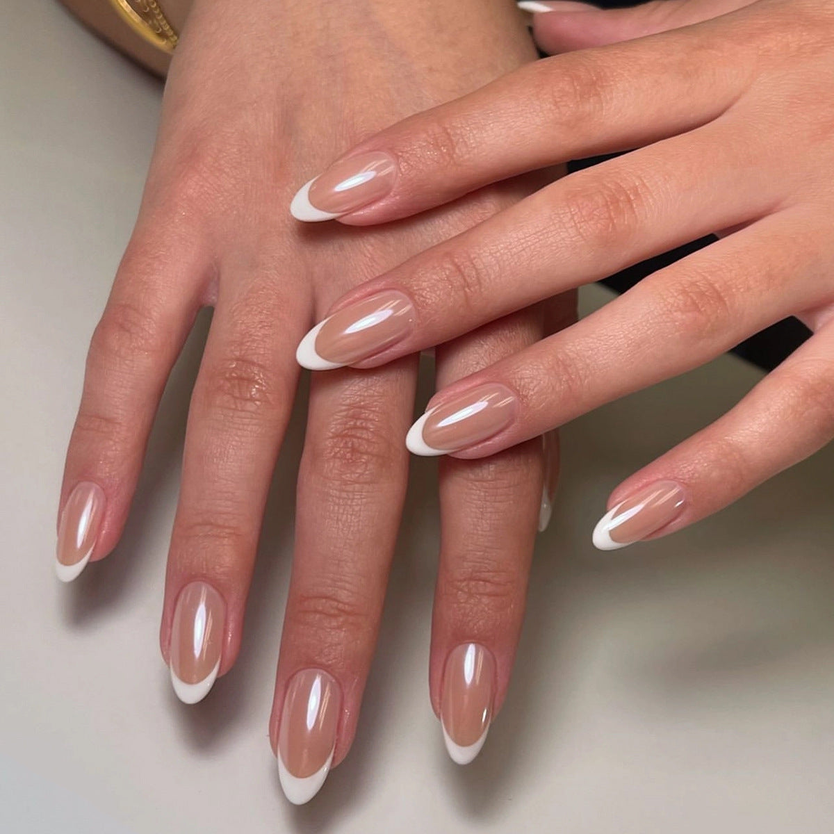 Parisian Tip — Classic White French Almond Nails (30 pcs)
