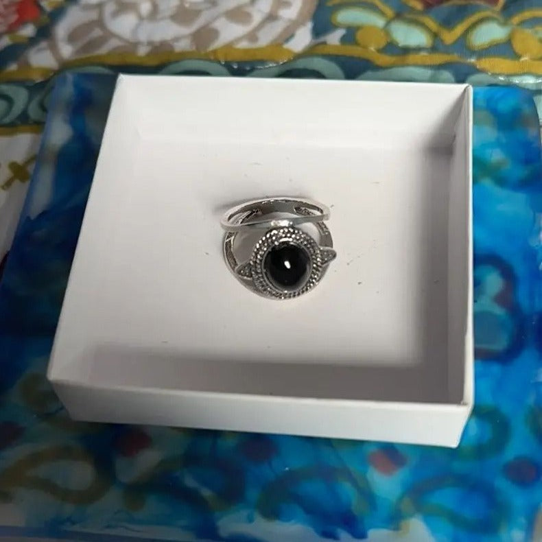 Oval Fashion Simple Personalized Stone Ring
